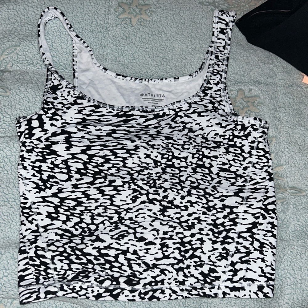 Athleta pattern top.